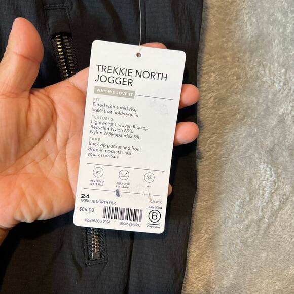 Athleta Black Trekkie North Joggers Size 24‎ - Picture 4 of 7